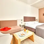 Mediteran Plava Laguna Hotel Porec