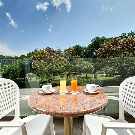 Mediteran Plava Laguna