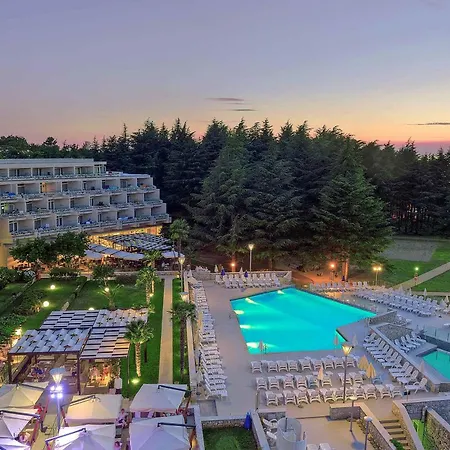 Mediteran Plava Laguna Szálloda