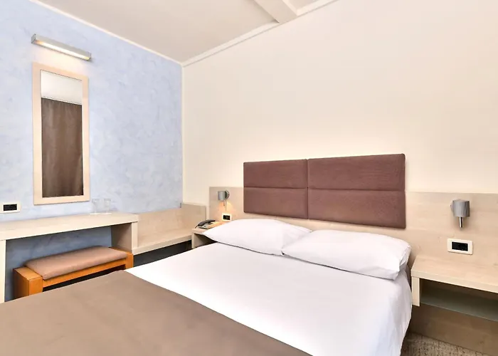 Mediteran Plava Laguna 3*