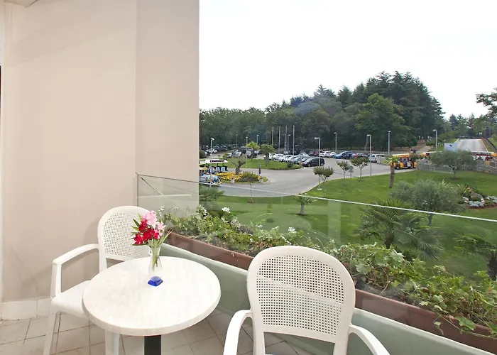 Mediteran Plava Laguna Otel