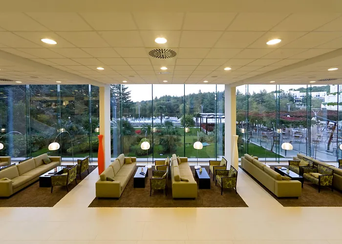 Hotel Mediteran Plava Laguna 3*