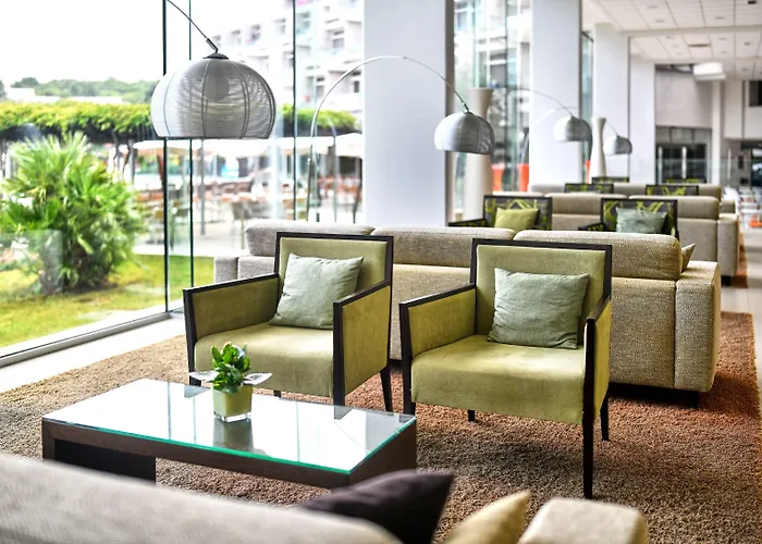 Hotel Mediteran Plava Laguna 3*