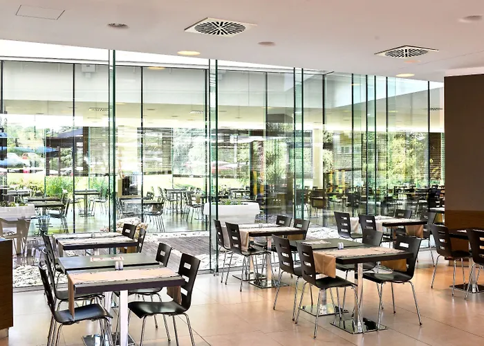 Mediteran Plava Laguna 3* 波雷奇