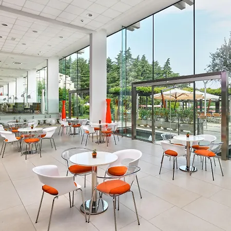 Mediteran Plava Laguna Otel