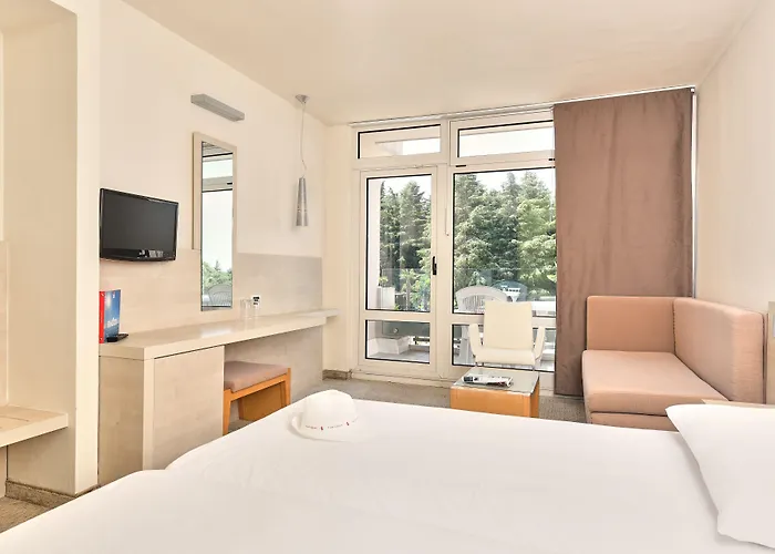 Mediteran Plava Laguna Πόρετς